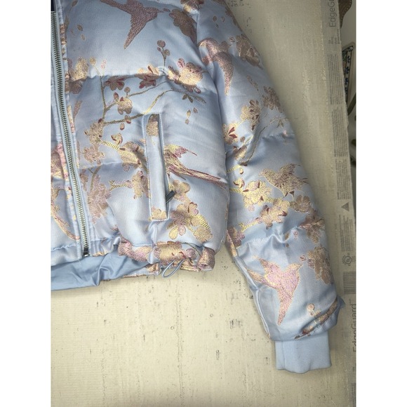 Akira Chicago Winter Blues Artistic Print Brocade Puffer Jacket | Tagged Sz: S - Picture 5 of 15